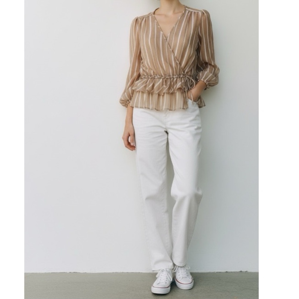 Sweet Rain Young Stylish Tan Striped Women's Blouse, Long Sleeves, V-Neck, Sz M